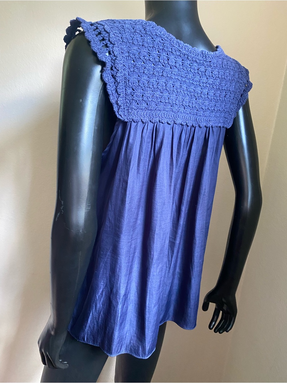 Skies Are Blue Crochet Yoke Sleeveless Blue Tunic - Picture 6 of 10